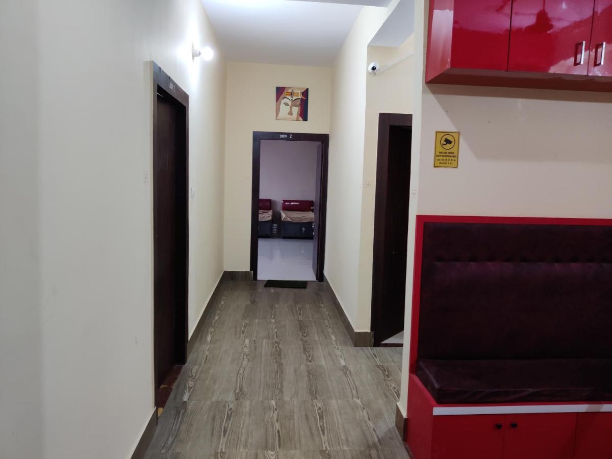 Ashiyana Rest House Диогар Екстериор снимка